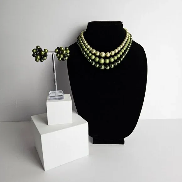 Vintage Olive Green Ombre Faux Pearl Necklace & Clip-On Earrings Set – 17" - Picture 3 of 16